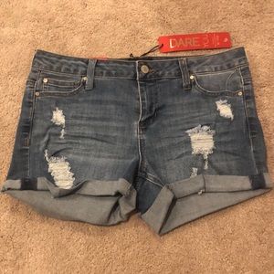 Celebrity Pink Size 7/28